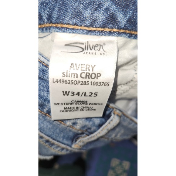 Silver Jeans Co Avery Slim Crop Indigo Distressed Button Fly Jeans W34 L25 - Picture 3 of 12